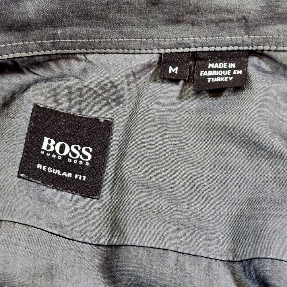[Unique] Hugo Boss Elegant Gray Button Shirt - Picture 4 of 9